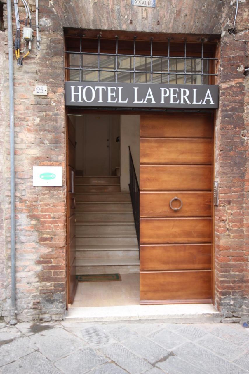 Hotel La Perla Сієна Екстер'єр фото
